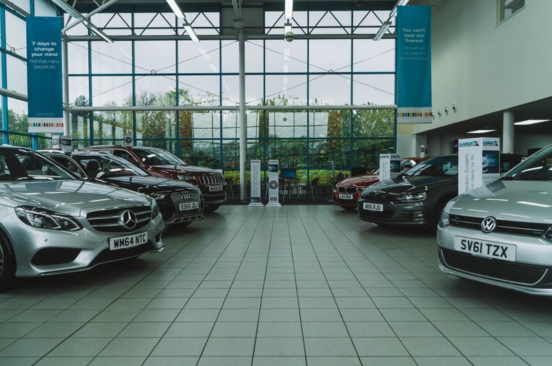 Gareth Goes Places visits CarShop Northampton